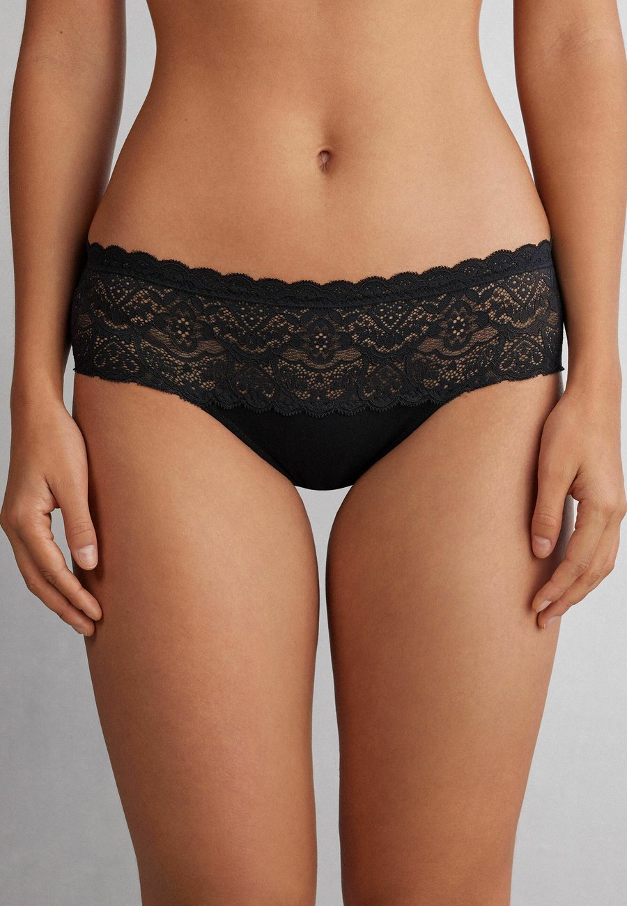 Брифы Intimissimi Briefs, Black
Брифы Intimissimi Briefs, Black
