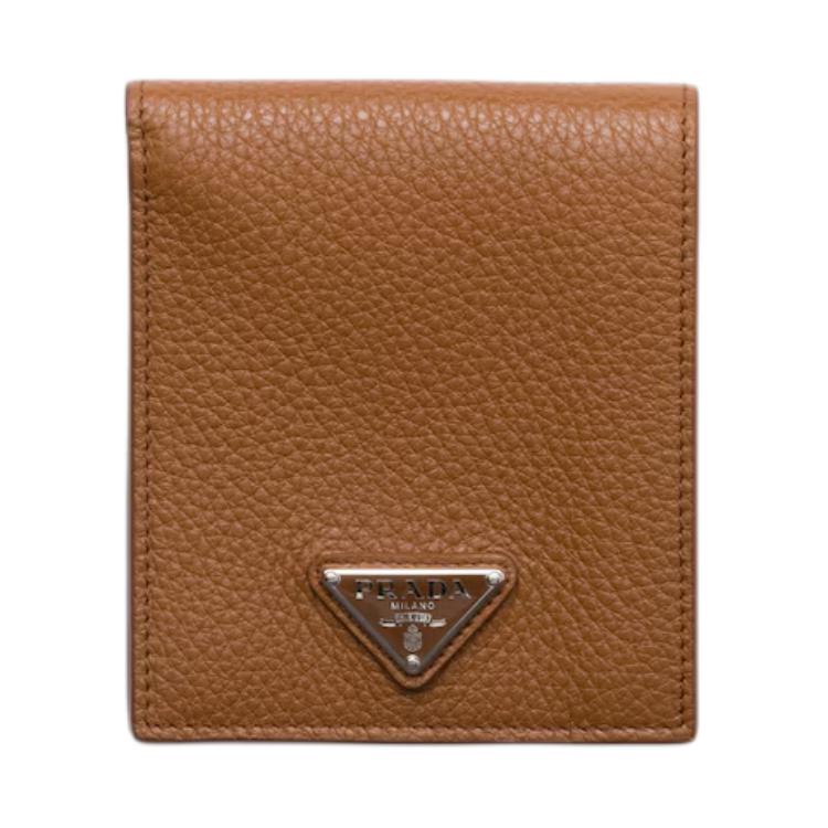 Кошелек из коровьей кожи унисекс коньяк PRADA, Box(Set+Box)
Кошелек из коровьей кожи унисекс коньяк PRADA, Box(Set+Box)