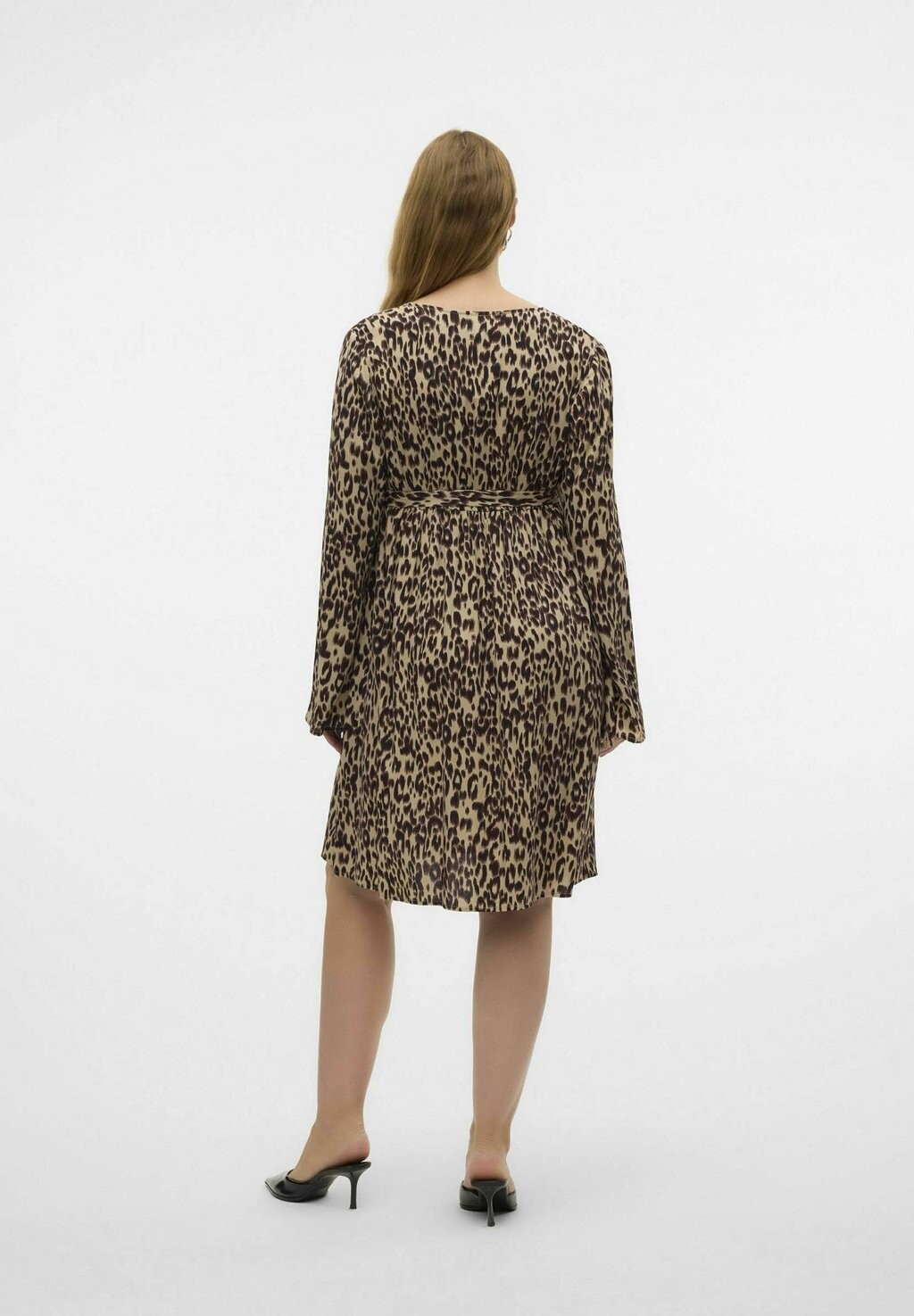 Повседневное платье MLKELSEY UMSTANDS MAMALICIOUS, коричневый
Повседневное платье MLKELSEY UMSTANDS MAMALICIOUS, коричневый