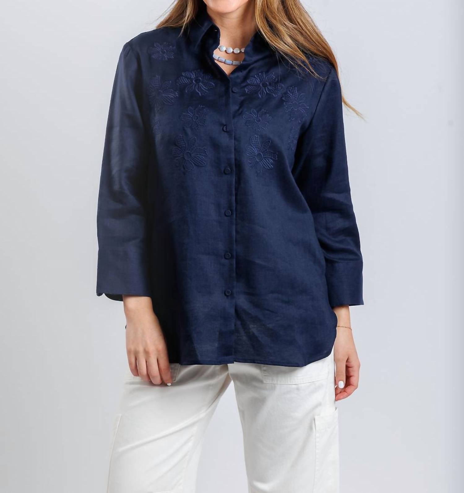 Вышитая блуза Margot в темно-синем цвете Hinson Wu
Вышитая блуза Margot в темно-синем цвете Hinson Wu