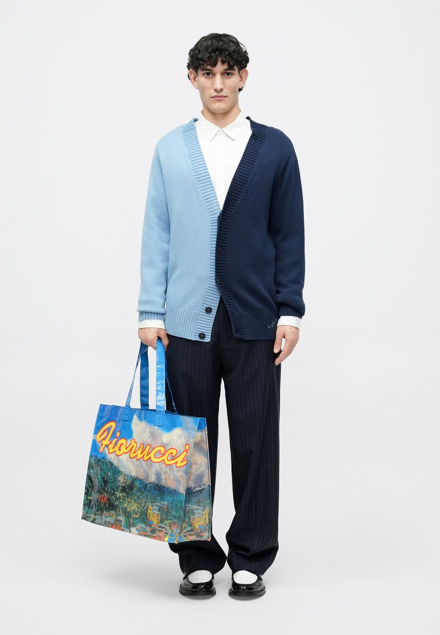 Сумка-шоппер Fiorucci POSTCARD MAXI TOTE BAG UNISEX, Multi-Coloured
Сумка-шоппер Fiorucci POSTCARD MAXI TOTE BAG UNISEX, Multi-Coloured