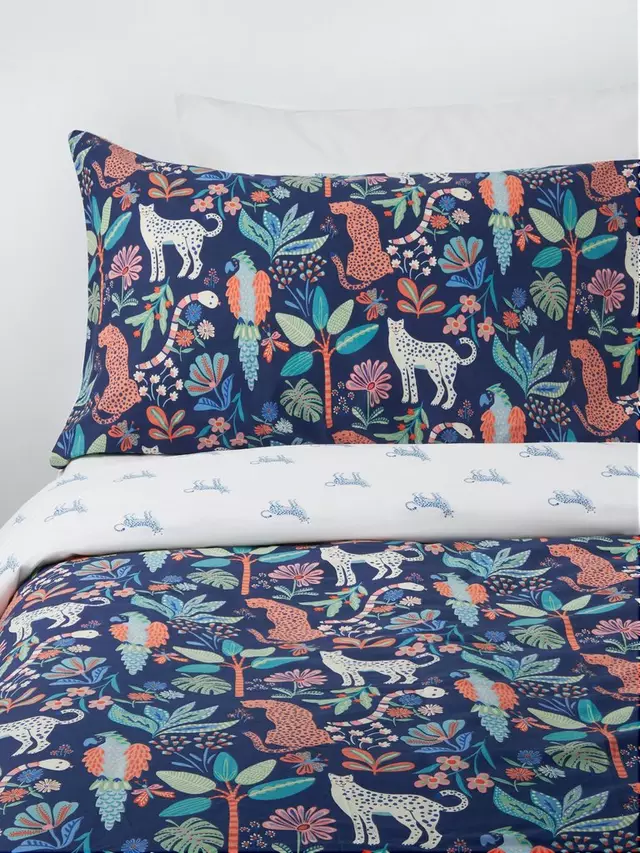 Комплект из пододеяльников и наволочки John Lewis Kids' Floral Jungle Reversible
Комплект из пододеяльников и наволочки John Lewis Kids' Floral Jungle Reversible