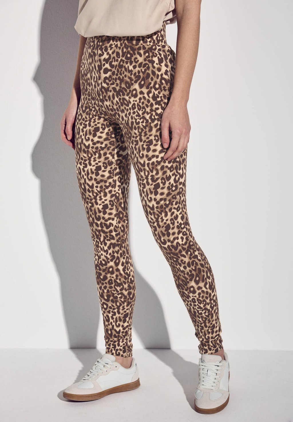 Леггинсы MIT LEO-MUSTER Street One, коричневый
Леггинсы MIT LEO-MUSTER Street One, коричневый