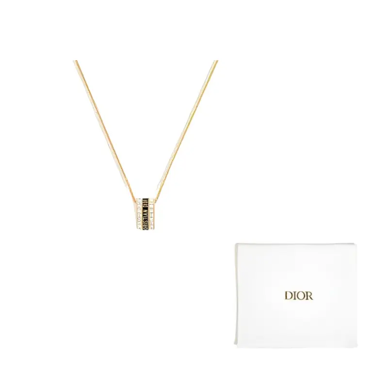 DIOR Металлические кулоны унисекс gold
DIOR Металлические кулоны унисекс gold