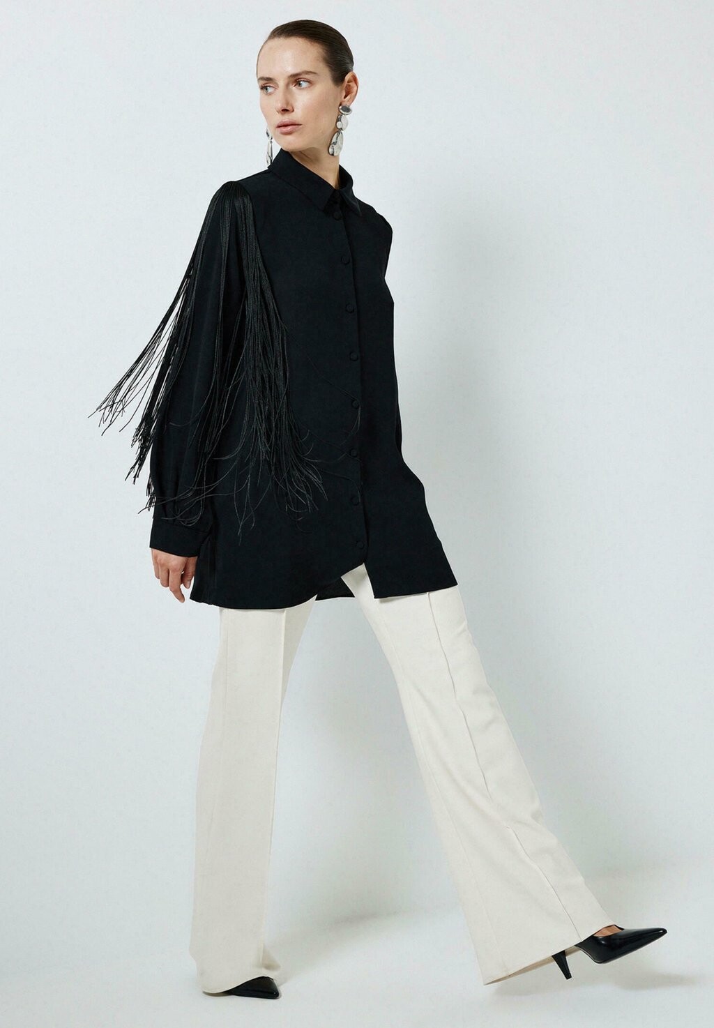 Блузка на пуговицах WITH SLEEVES Touché Privé, черный
Блузка на пуговицах WITH SLEEVES Touché Privé, черный