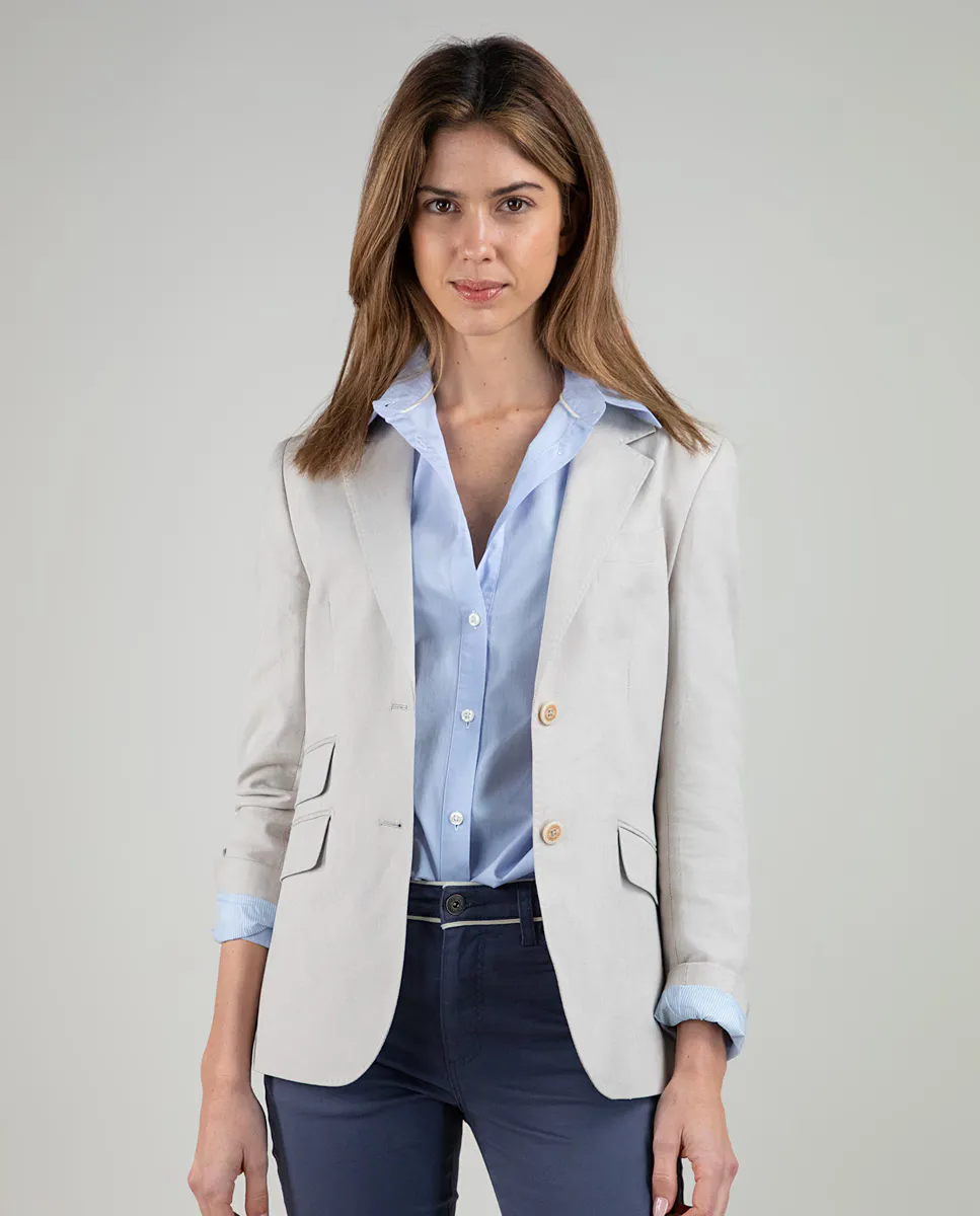 Женский приталенный однотонный блейзер Оксфорд El Ganso, бежевый
Женский приталенный однотонный блейзер Оксфорд El Ganso, бежевый