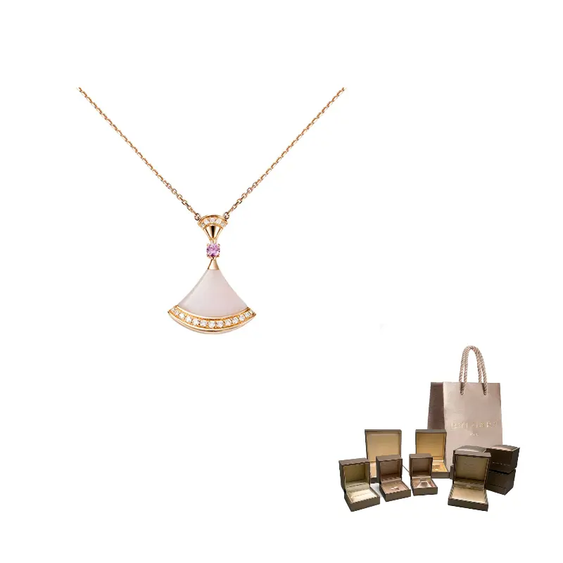 BVLGARI Divas' Dream серия карат золота ожерелье Unisex Pink
BVLGARI Divas' Dream серия карат золота ожерелье Unisex Pink