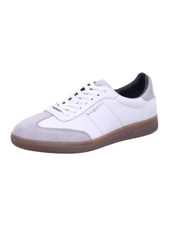 Белые низкие кеды Bugatti
Белые низкие кеды Bugatti