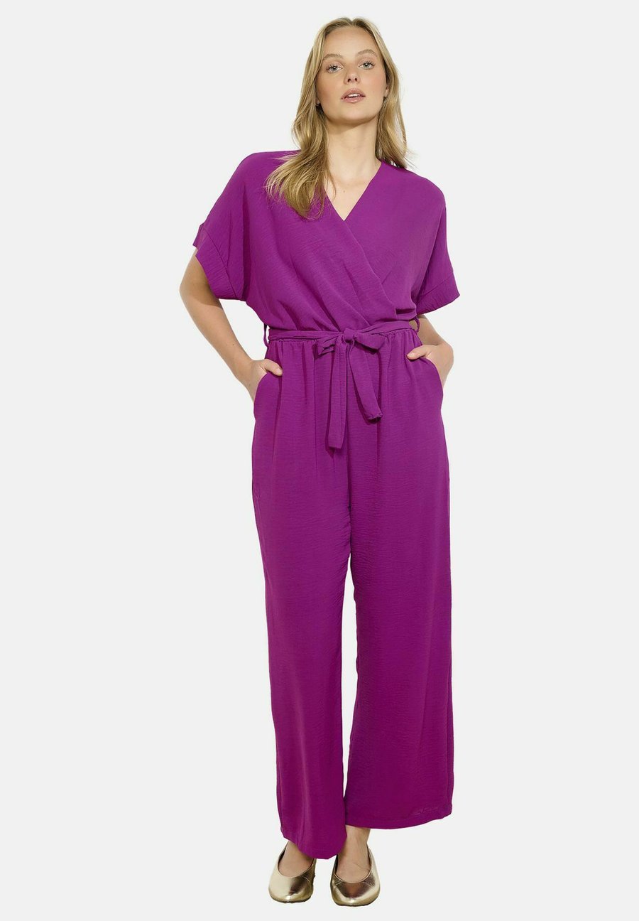 Комбинезон LolaLiza Jumpsuit, Bordeaux Wine/Bordeaux
Комбинезон LolaLiza Jumpsuit, Bordeaux Wine/Bordeaux
