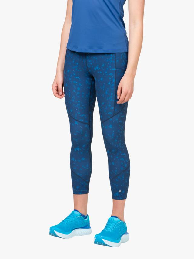 Женские леггинсы Ronhill, цвет Tidal Raindrops
Женские леггинсы Ronhill, цвет Tidal Raindrops