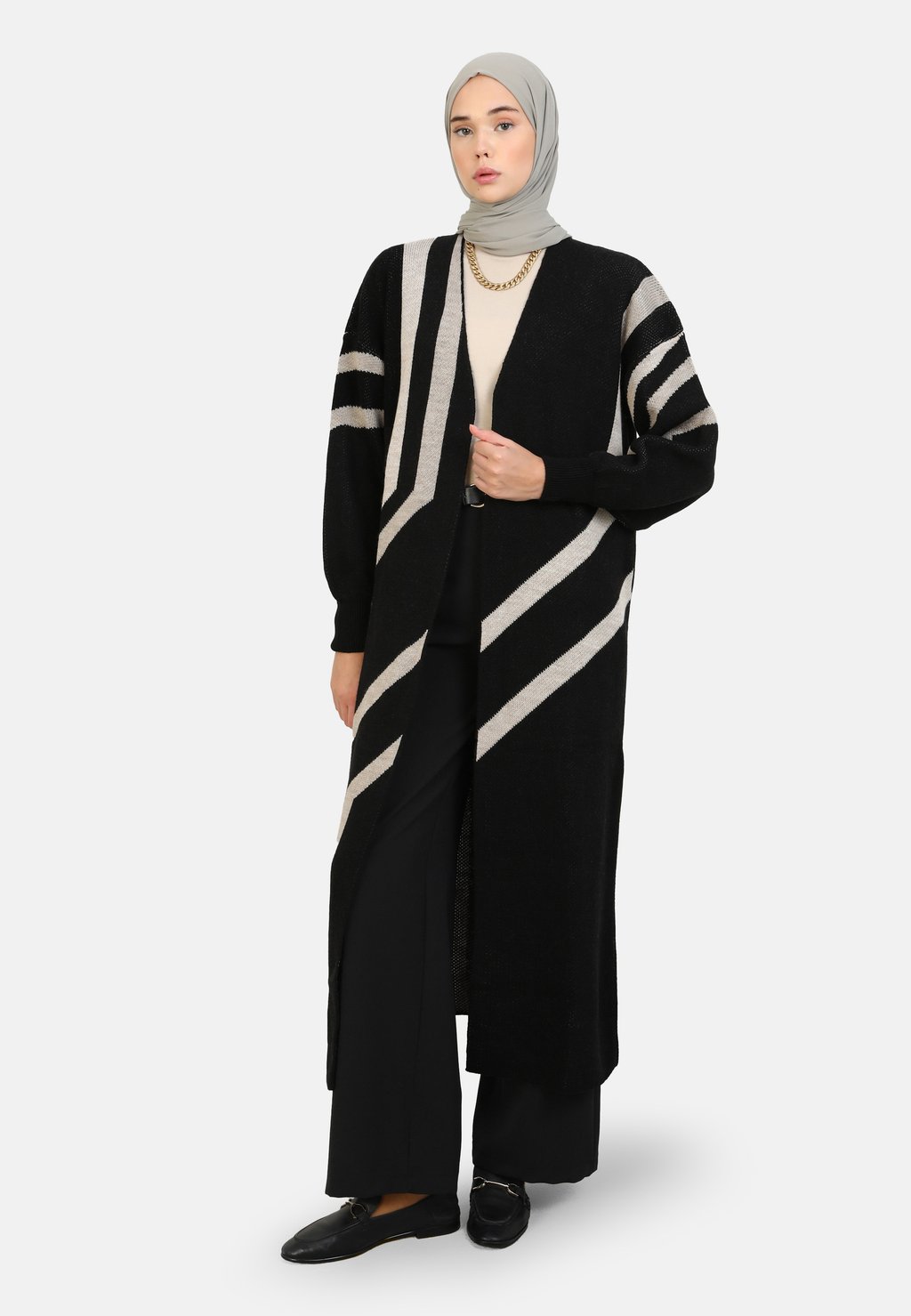 Кардиган Modanisa, черный
Кардиган Modanisa, черный