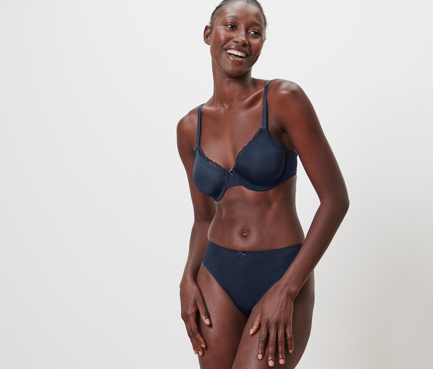 Бюстгальтер на косточках Tchibo, темно-синий
Бюстгальтер на косточках Tchibo, темно-синий