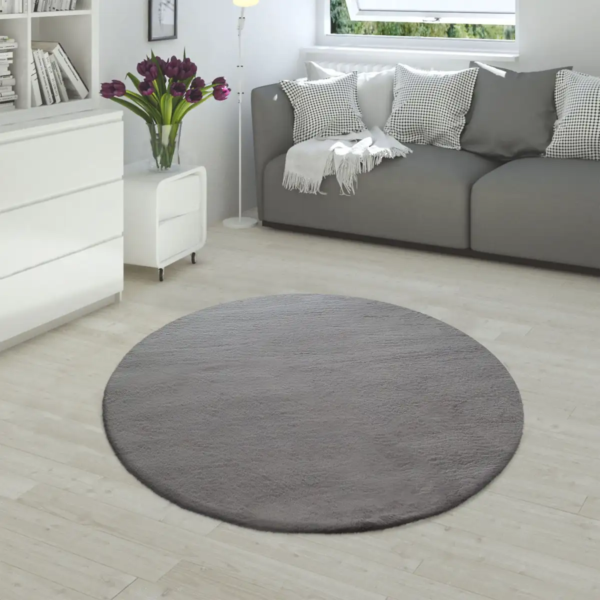 Меховой ковер Paco Home "Rabbit 780", круглый, искусственный мех, ощущение кроличьего меха, настоящий приятный ковер, однотонные цвета Ø 120 см, цвет anthrazit
Меховой ковер Paco Home "Rabbit 780", круглый, искусственный мех, ощущение кроличьего меха, настоящий приятный ковер, однотонные цвета Ø 120 см, цвет anthrazit