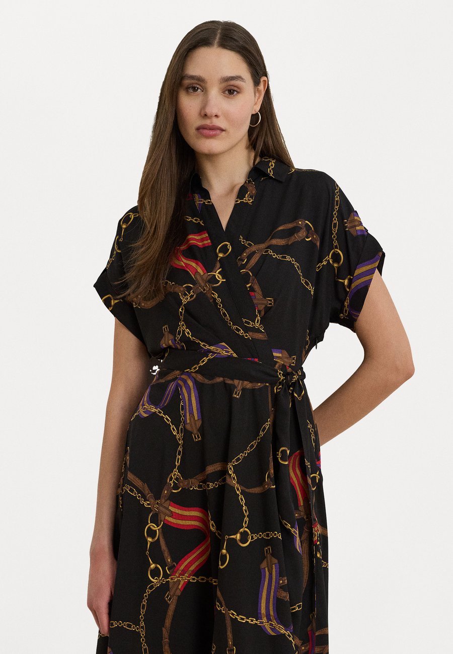Платье Lauren Ralph Lauren BELTING-PRINT BELTED CREPE DRESS , Black Multi/Black
Платье Lauren Ralph Lauren BELTING-PRINT BELTED CREPE DRESS , Black Multi/Black
