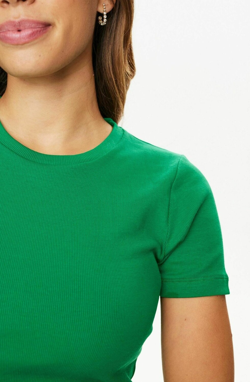 Базовая футболка RILEY Nümph, зеленый
Базовая футболка RILEY Nümph, зеленый