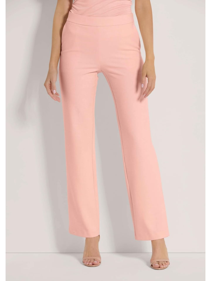 MADELEINE Широкие брюки-бандо нежно-розового цвета
MADELEINE Широкие брюки-бандо нежно-розового цвета
