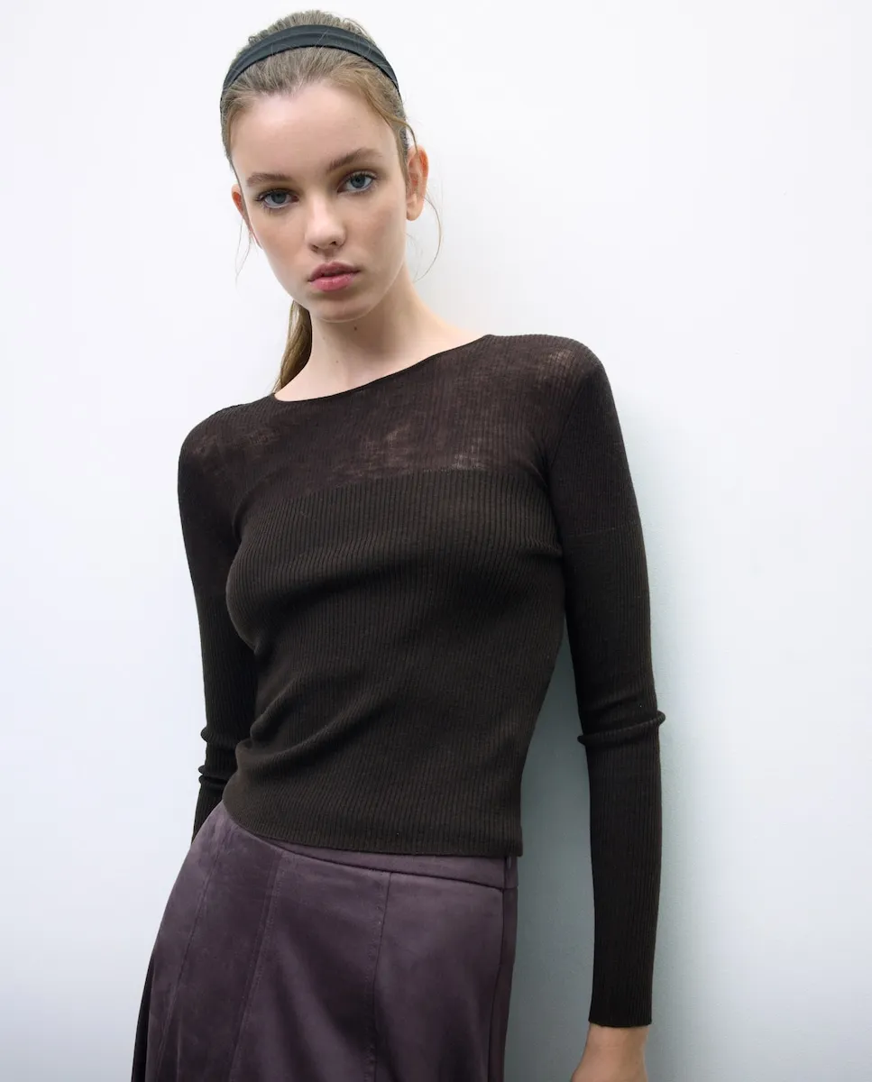 Женский джемпер с длинными рукавами и прозрачным вырезом Tintoretto, коричневый
Женский джемпер с длинными рукавами и прозрачным вырезом Tintoretto, коричневый