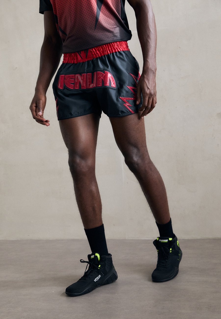 Спортивные шорты Venum INFERNO 2.0 MUAY THAI SHORTS, Charcoal Grey/Red/Grey
Спортивные шорты Venum INFERNO 2.0 MUAY THAI SHORTS, Charcoal Grey/Red/Grey