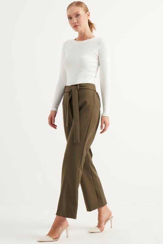 Брюки с поясом Herita, хаки
Брюки с поясом Herita, хаки