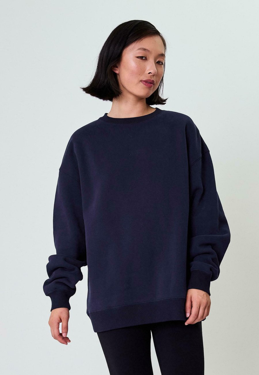 Толстовка OH APRIL MAGIC, Blackberry/Berry, Черный, Толстовка OH APRIL MAGIC, Blackberry/Berry
Толстовка OH APRIL MAGIC, Blackberry/Berry, Черный, Толстовка OH APRIL MAGIC, Blackberry/Berry