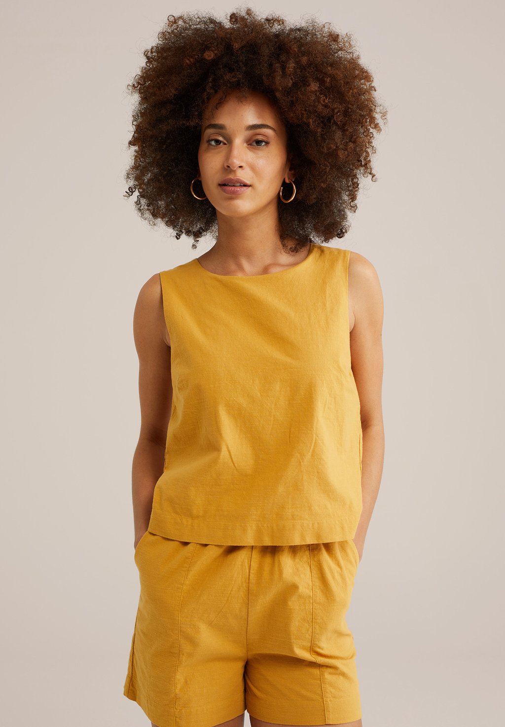 Комбинезон WE Fashion, горчично-желтый
Комбинезон WE Fashion, горчично-желтый