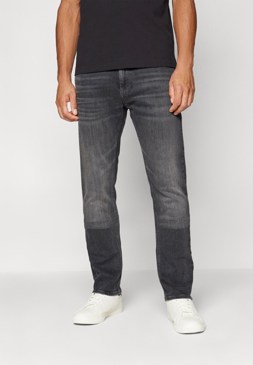 Джинсы узкого кроя SCANTON SLIM Tommy Hilfiger, черный деним
Джинсы узкого кроя SCANTON SLIM Tommy Hilfiger, черный деним