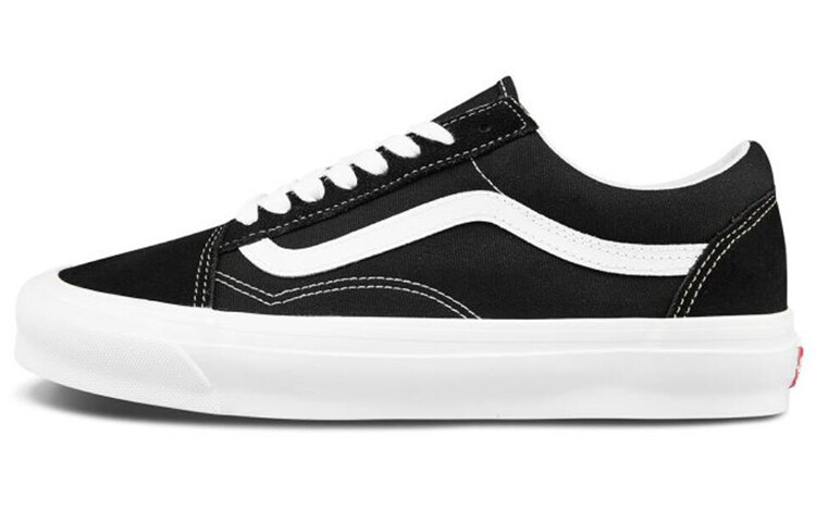 Vans Vault UA OG Old Skool LX Черный
Vans Vault UA OG Old Skool LX Черный