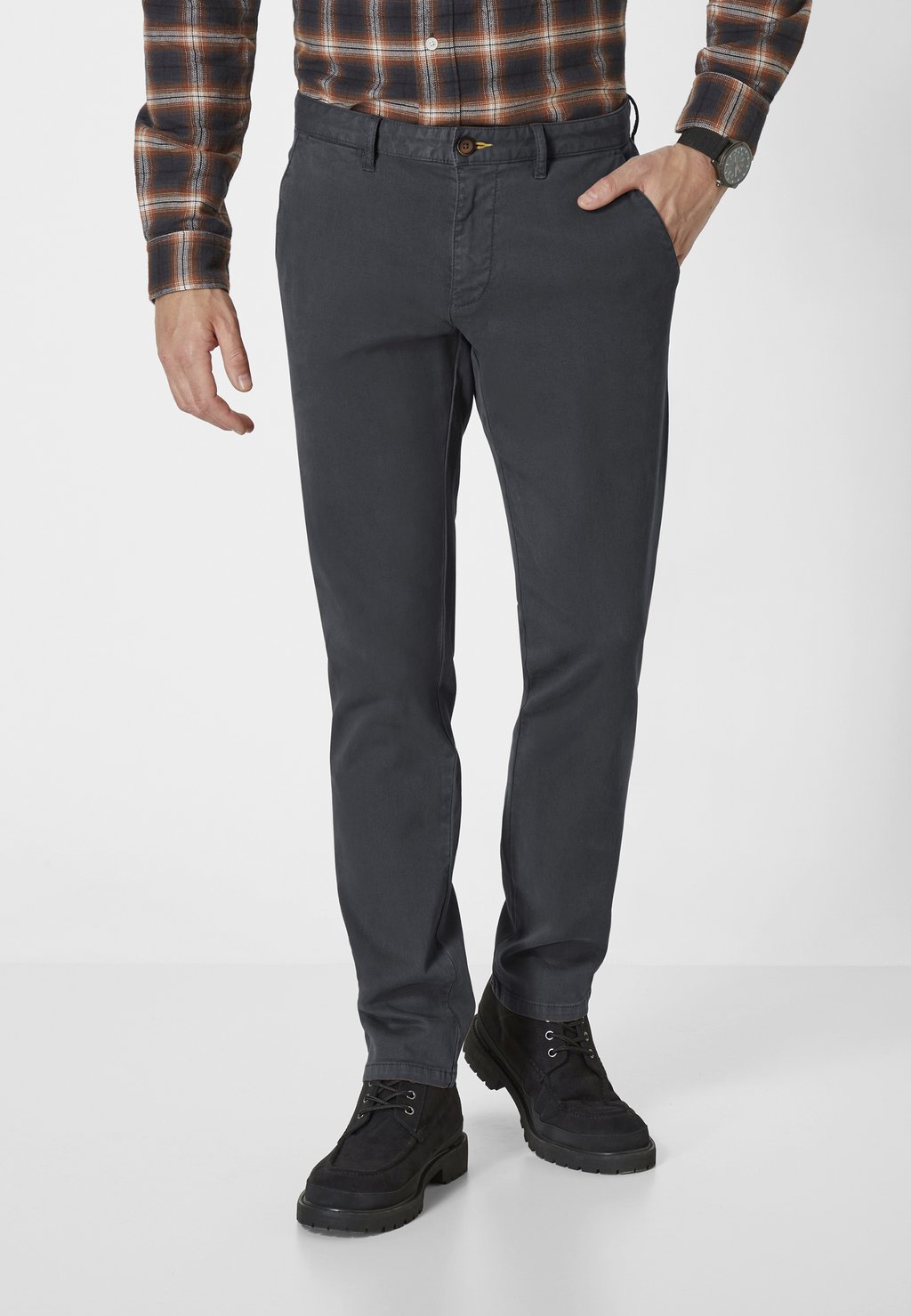 Чиносы JASPER AUS DER SHADES EDITION MIT STRETCH Redpoint, антрацит
Чиносы JASPER AUS DER SHADES EDITION MIT STRETCH Redpoint, антрацит