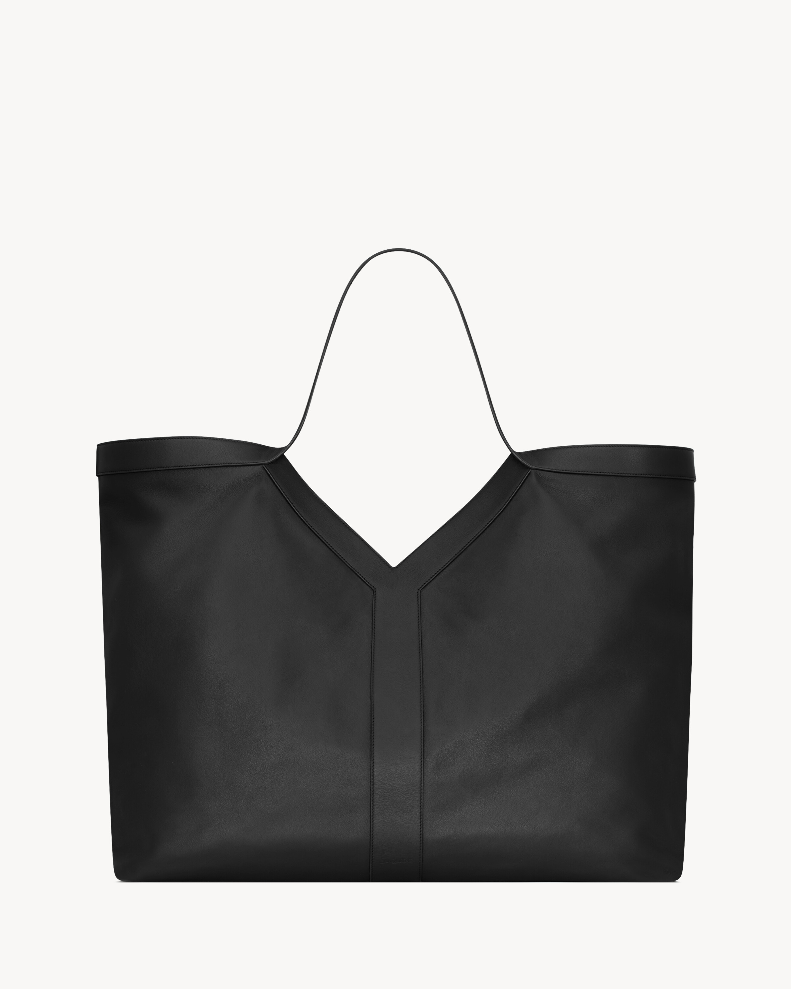 Большая сумка-тоут Y из зернистой кожи Saint Laurent, черный
Большая сумка-тоут Y из зернистой кожи Saint Laurent, черный