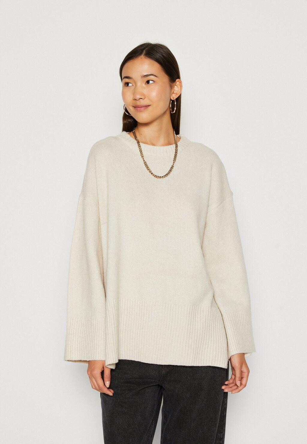 Свитшот ONLY ONLLOUISE, цвет pumice stone
Свитшот ONLY ONLLOUISE, цвет pumice stone