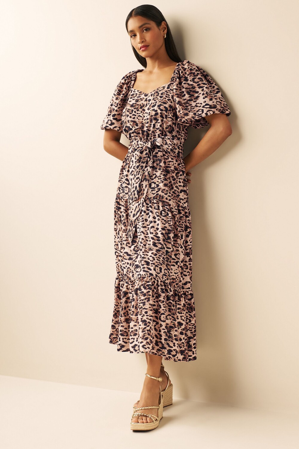 Платье миди с квадратным вырезом Next
Платье миди с квадратным вырезом Next