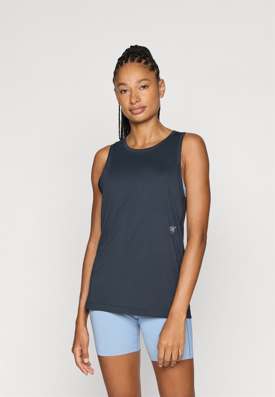 Топ Ciele DLYSINGLET, Shadowcast/Black
Топ Ciele DLYSINGLET, Shadowcast/Black