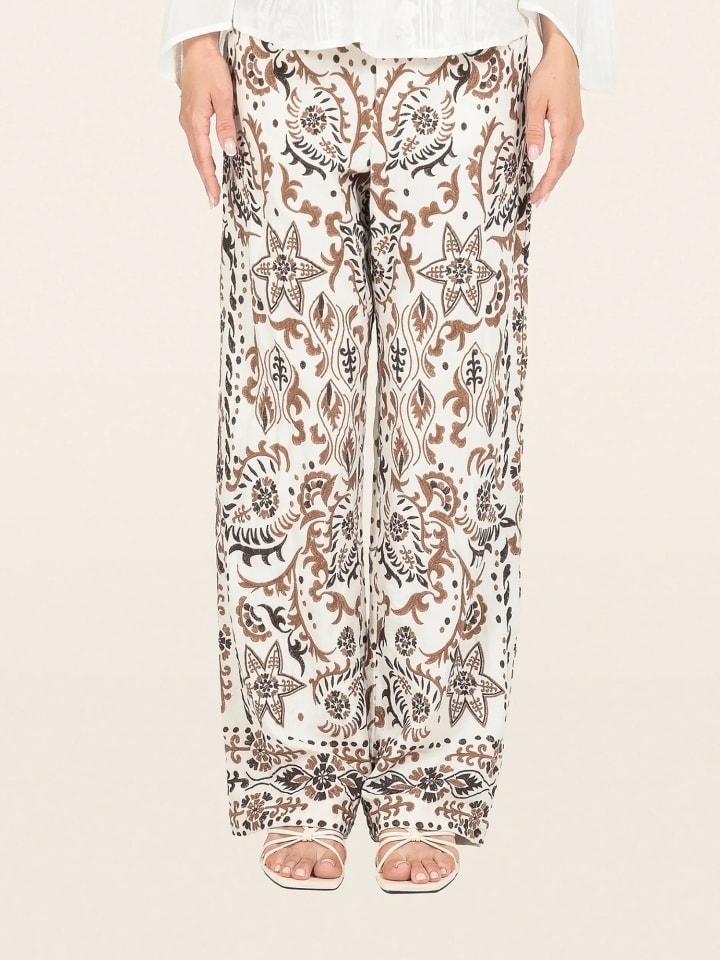 Odd Molly Брюки Desired в цвете BIRCH WHITE
Odd Molly Брюки Desired в цвете BIRCH WHITE