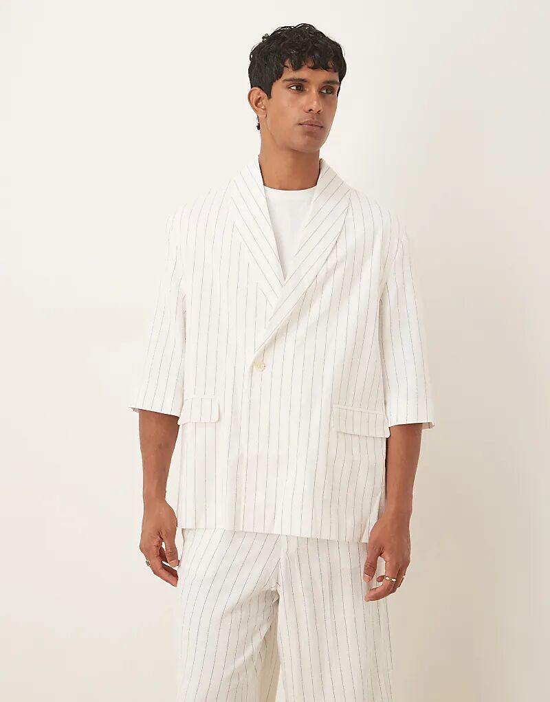 Свободный пиджак свободного кроя из льняной смеси ASOS DESIGN в белую тонкую полоску
Свободный пиджак свободного кроя из льняной смеси ASOS DESIGN в белую тонкую полоску