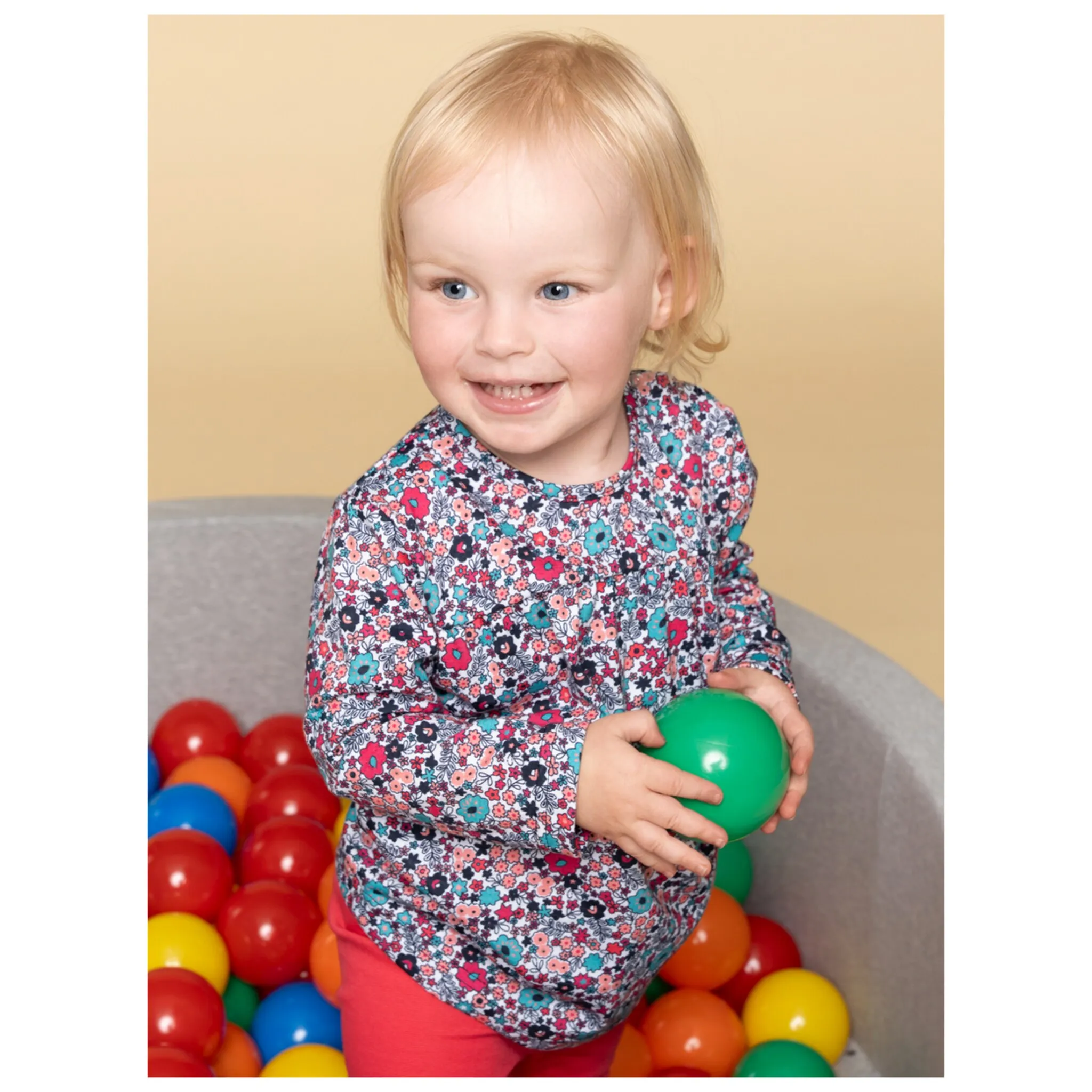 Толстовка Trigema «Рубашка TRIGEMA с длинными рукавами и милым цветочным принтом», цвет navy
Толстовка Trigema «Рубашка TRIGEMA с длинными рукавами и милым цветочным принтом», цвет navy