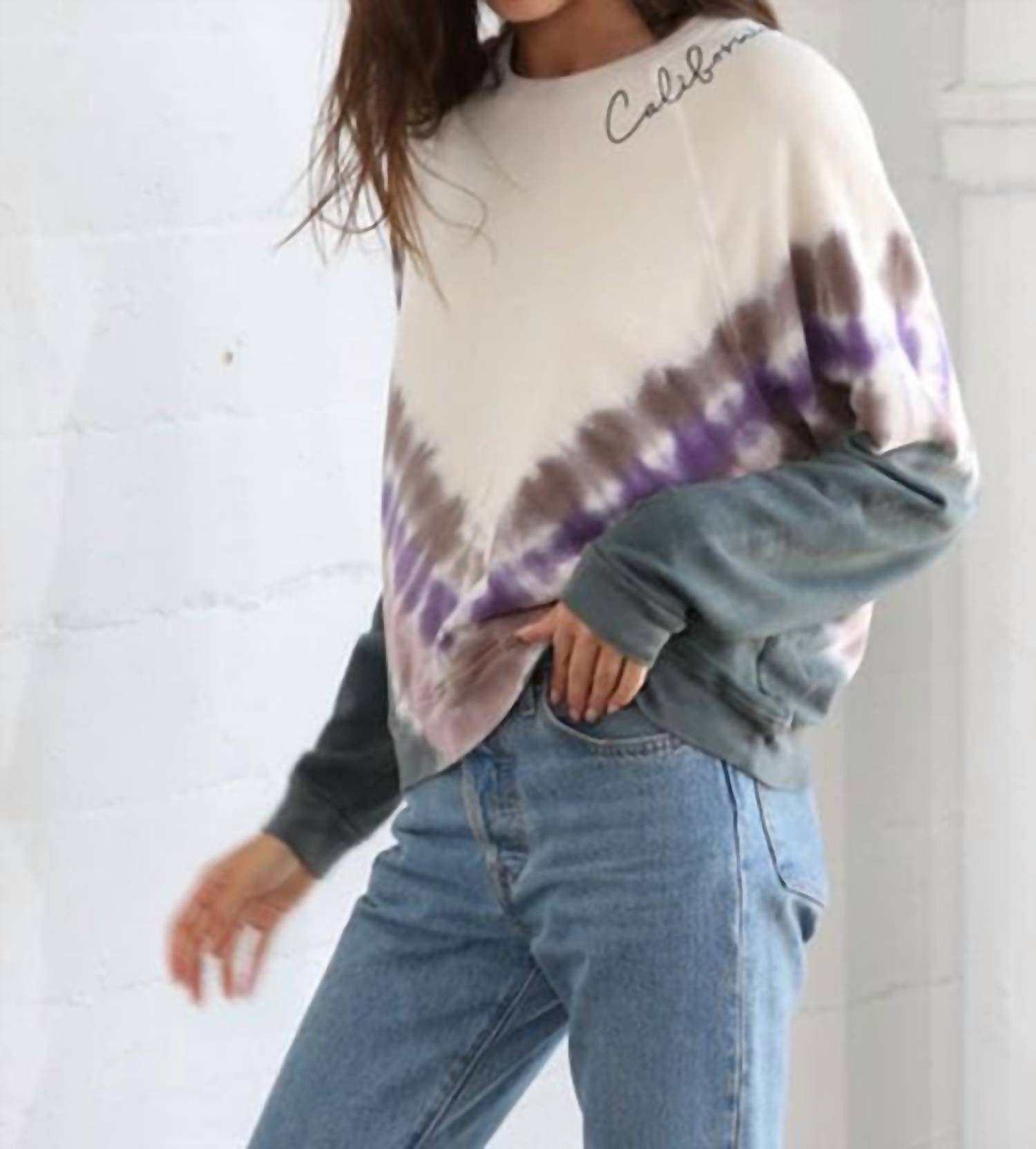 Свитер Golden Coast California в разноцветном цвете By Together
Свитер Golden Coast California в разноцветном цвете By Together