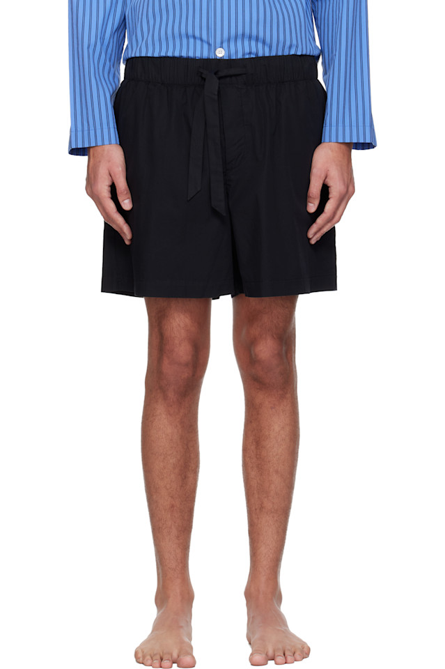 Tekla Черные пижамные шорты из поплина
Tekla Черные пижамные шорты из поплина