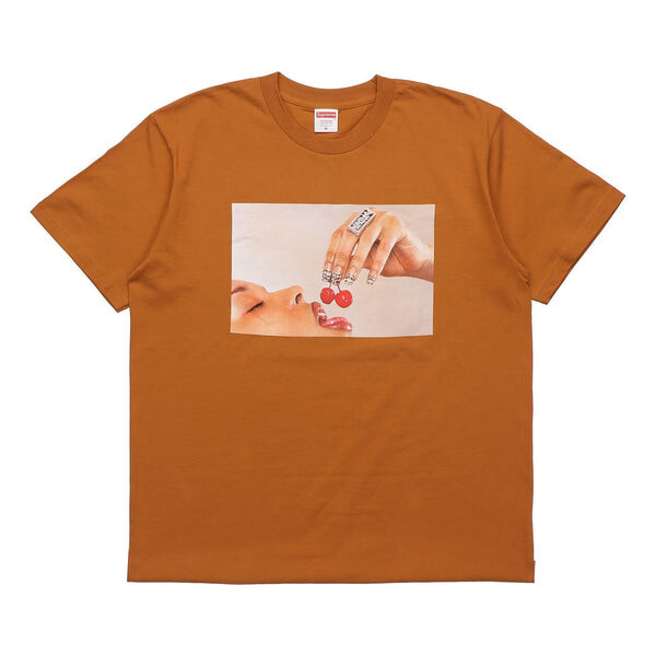 Футболка ss20 week 1 cherries tee cherry short sleeve orange Supreme, оранжевый
Футболка ss20 week 1 cherries tee cherry short sleeve orange Supreme, оранжевый