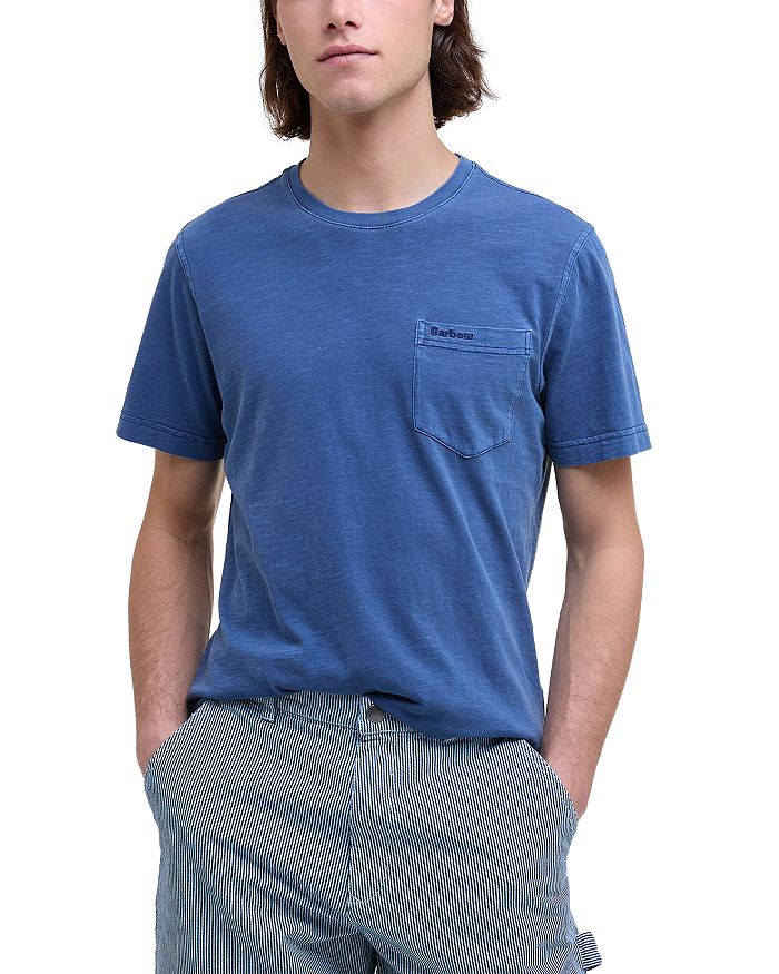 Футболка Regular Fit с карманом, окрашенная пигментом Barbour, синий
Футболка Regular Fit с карманом, окрашенная пигментом Barbour, синий