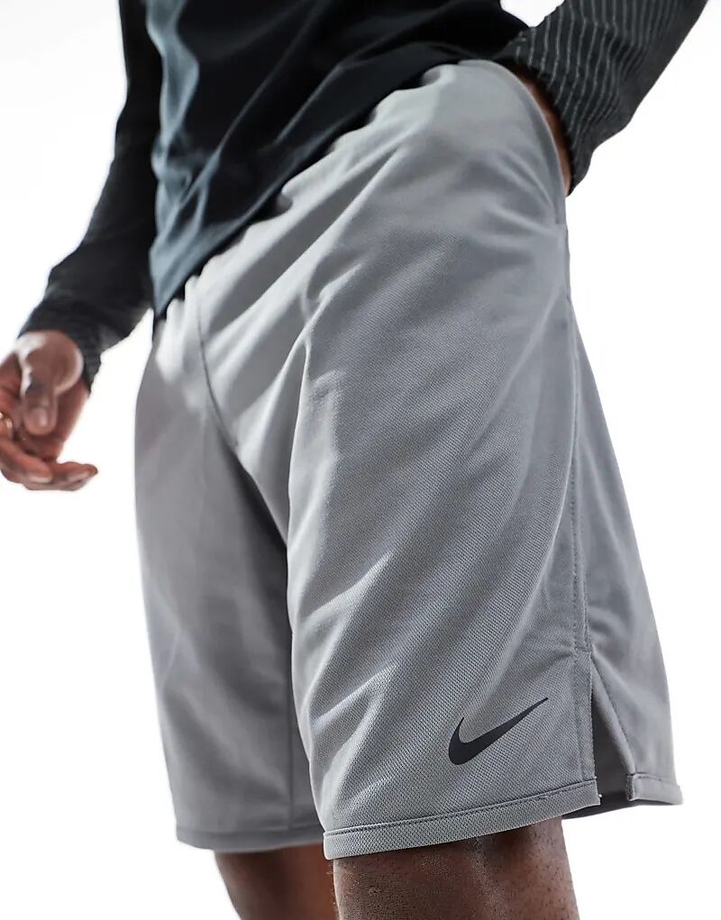 Трикотажные шорты Totality Dri-FIT длиной 9 дюймов серого цвета Nike Training
Трикотажные шорты Totality Dri-FIT длиной 9 дюймов серого цвета Nike Training