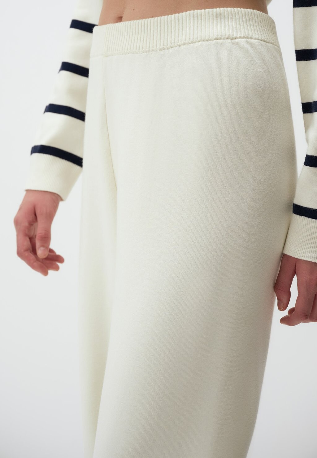 Спортивные брюки JOGGER Jimmy Key, молочный 
Спортивные брюки JOGGER Jimmy Key, молочный