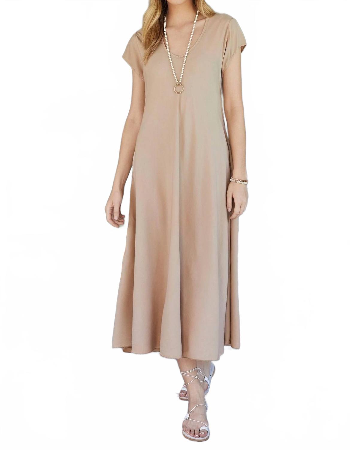 Итальянское платье в коричневом цвете Milio Milano
Итальянское платье в коричневом цвете Milio Milano