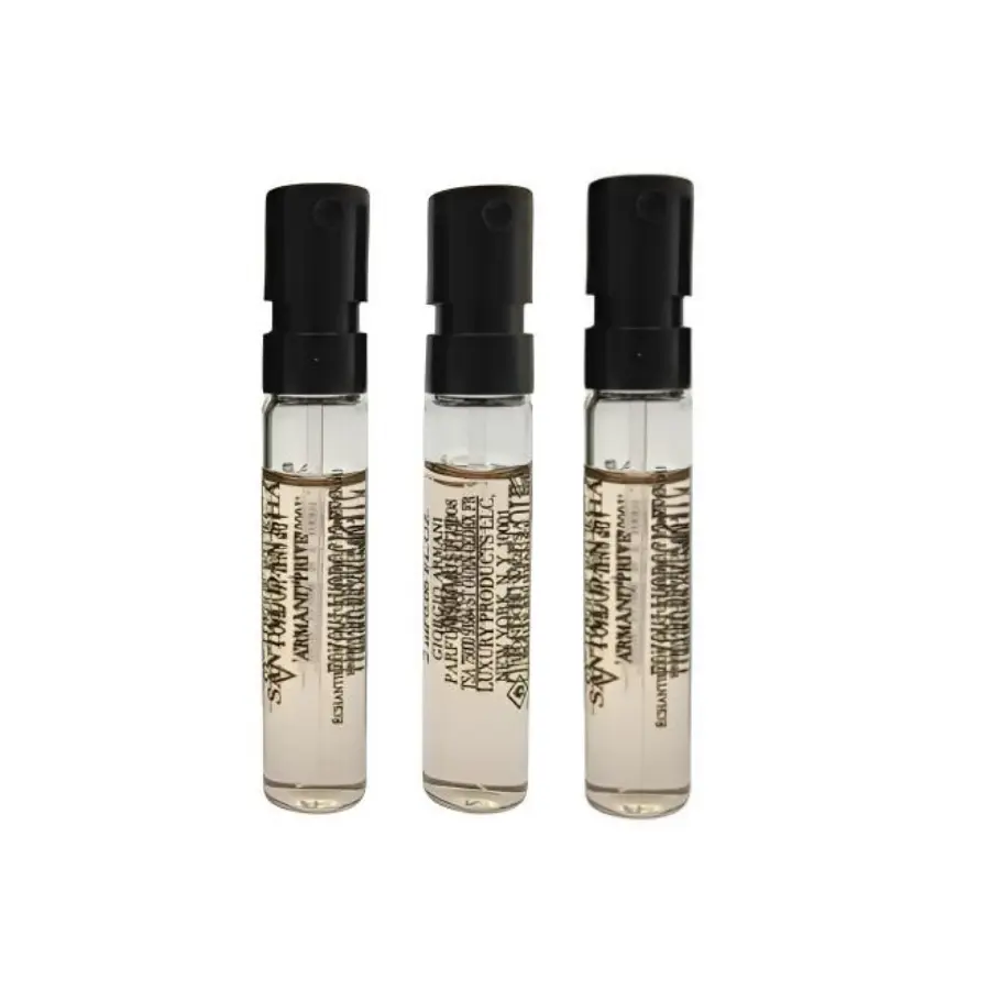 AMANI Yiheng Qingdan набор образцов Premium Private Reserve Fresh Collection Eau De Toilette 7,5 мл GIORGIO ARMANI
AMANI Yiheng Qingdan набор образцов Premium Private Reserve Fresh Collection Eau De Toilette 7,5 мл GIORGIO ARMANI