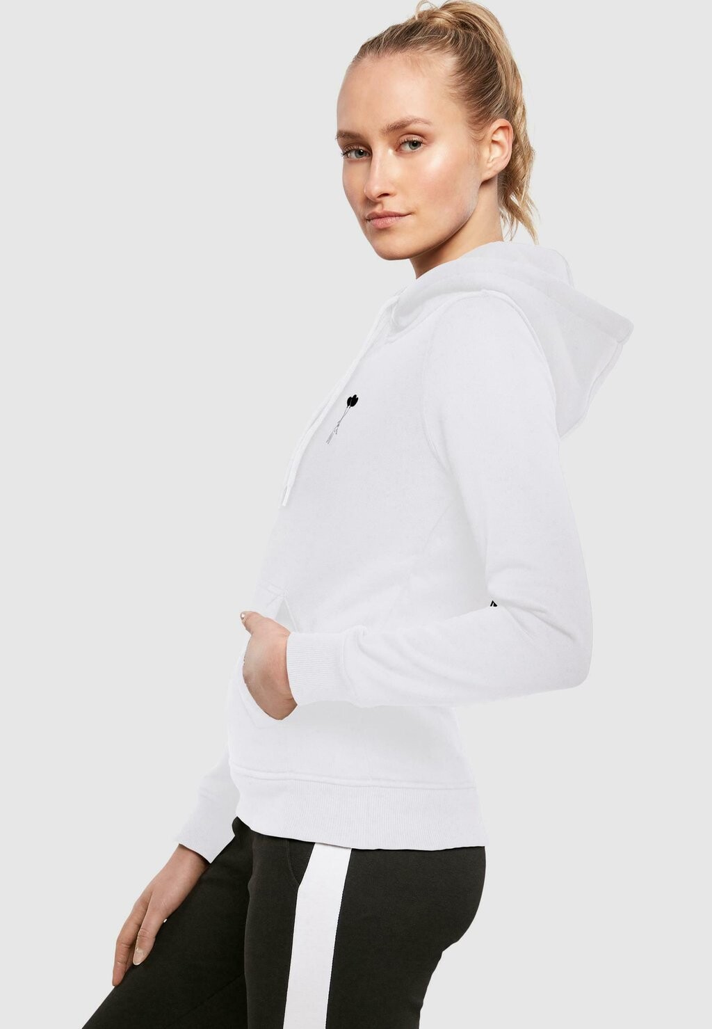 Толстовка с капюшоном LOVE IN THE AIR Merchcode, белый
Толстовка с капюшоном LOVE IN THE AIR Merchcode, белый