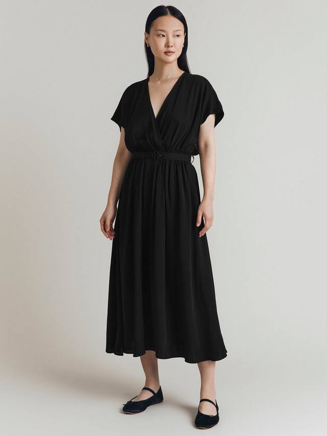 Платье миди из крепа aria Ghost, черный
Платье миди из крепа aria Ghost, черный