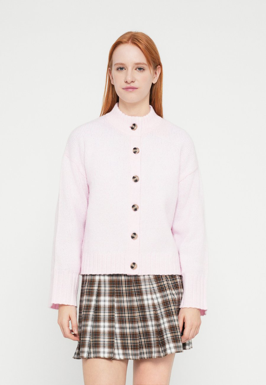 Кардиган VILA VIBIBBI O-NECK, Cherry Blossom/Light Pink
Кардиган VILA VIBIBBI O-NECK, Cherry Blossom/Light Pink