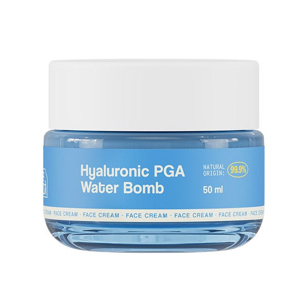 Ультралегкий 100-часовой увлажняющий крем для лица FRESHLY COSMETICS Hyaluronic PGA Water Bomb, 50 мл
Ультралегкий 100-часовой увлажняющий крем для лица FRESHLY COSMETICS Hyaluronic PGA Water Bomb, 50 мл