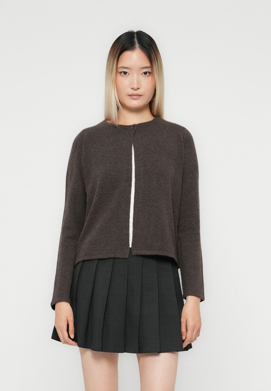 Кардиган JDY JDYRUE LIFE ONEBUTTON NOOS, Bracken /Brown
Кардиган JDY JDYRUE LIFE ONEBUTTON NOOS, Bracken /Brown