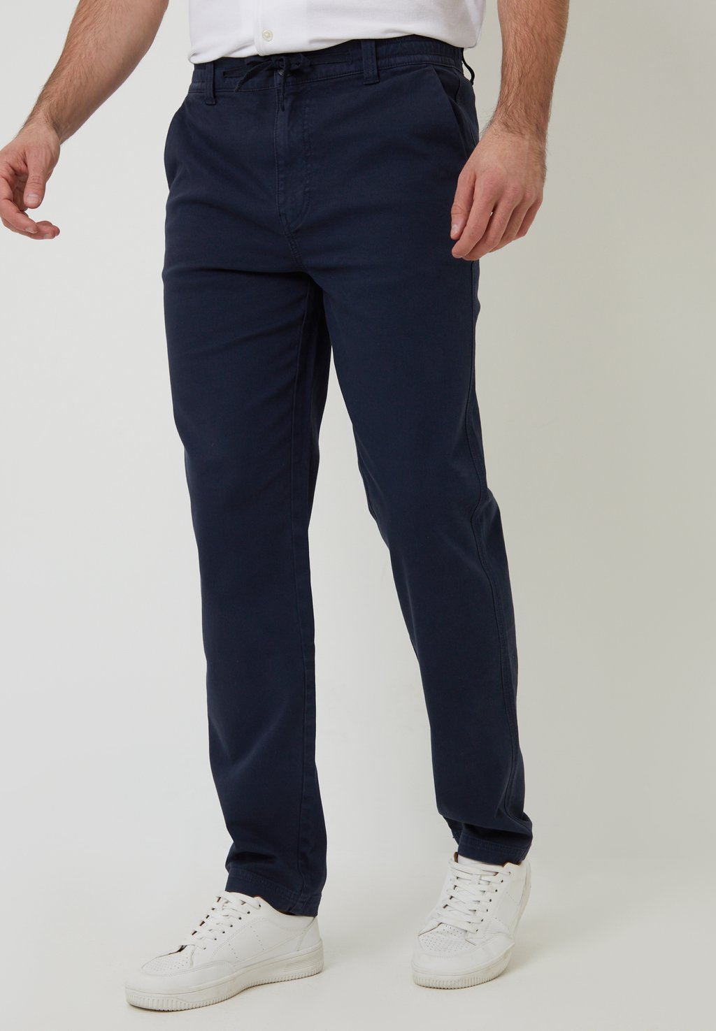 Брюки CARPELLO Threadbare, синий
Брюки CARPELLO Threadbare, синий