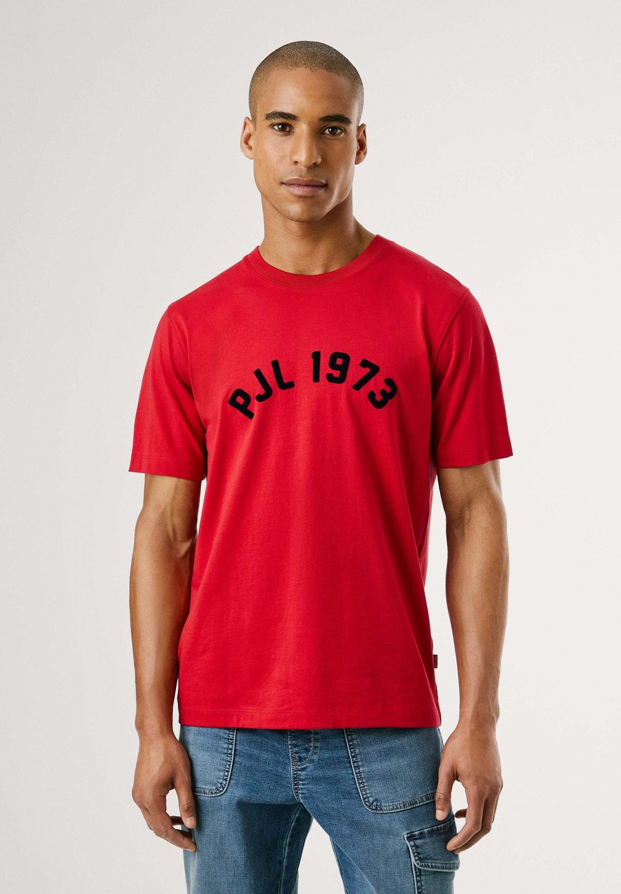 Футболка Pepe Jeans MAVERICK TEE, Rugby Red/Red, Красный, Футболка Pepe Jeans MAVERICK TEE, Rugby Red/Red
Футболка Pepe Jeans MAVERICK TEE, Rugby Red/Red, Красный, Футболка Pepe Jeans MAVERICK TEE, Rugby Red/Red